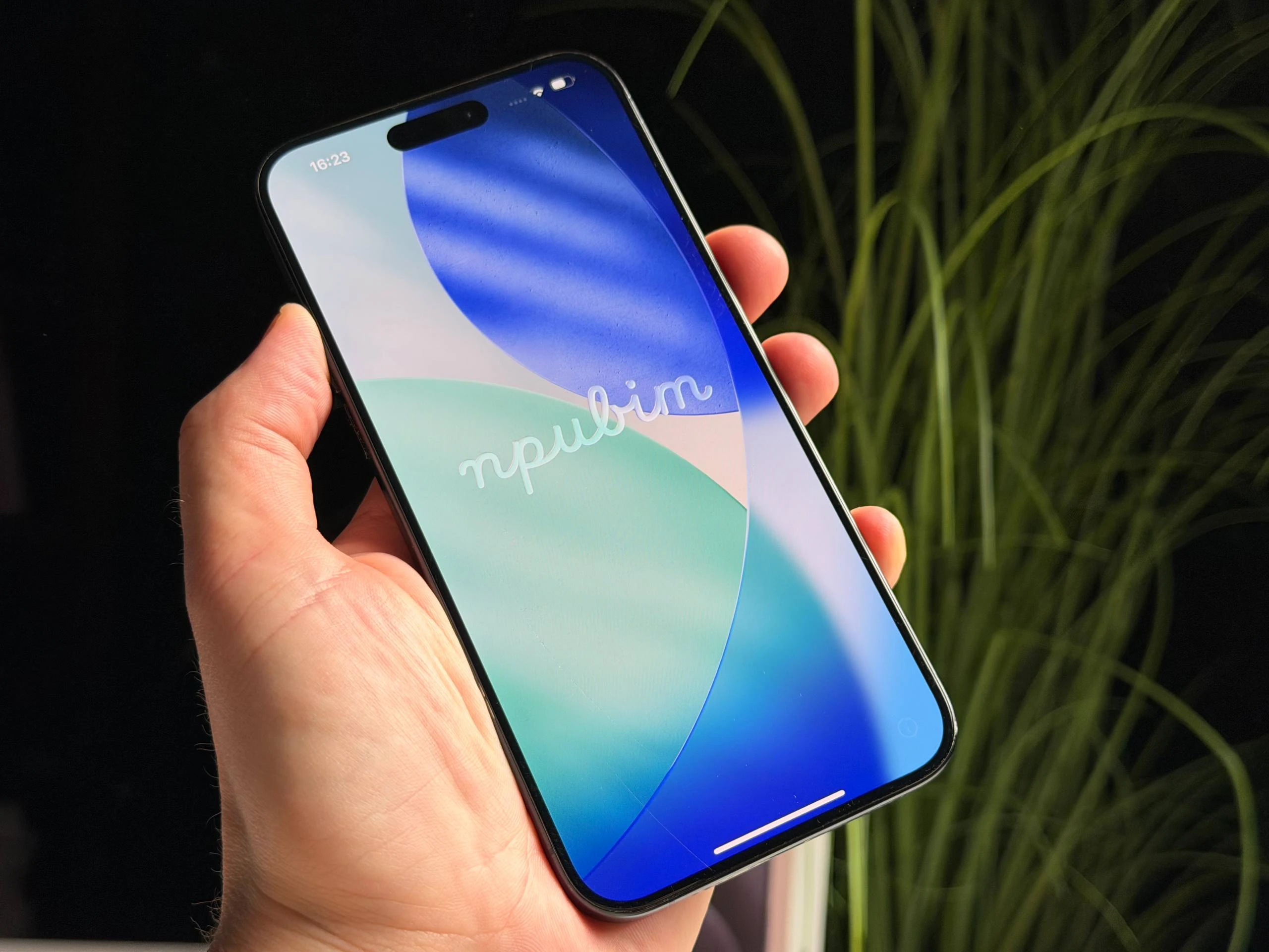 ВЖИВАНИЙ Б/У Apple iPhone 15 Pro Max 512GB Blue Titanium (MU7F3) - Стан: задовільний | Акумулятор: 87% | Комплектація: повний | Гарантія: 3 міс.