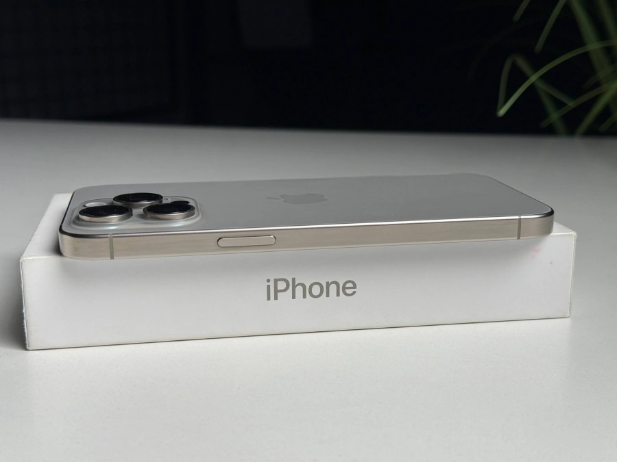 ВЖИВАНИЙ Б/У Apple iPhone 15 Pro Max 512GB Natural Titanium (MU7E3) - Стан: гарний | Акумулятор: 100% | Комплектація: повний | Гарантія: 3 міс.