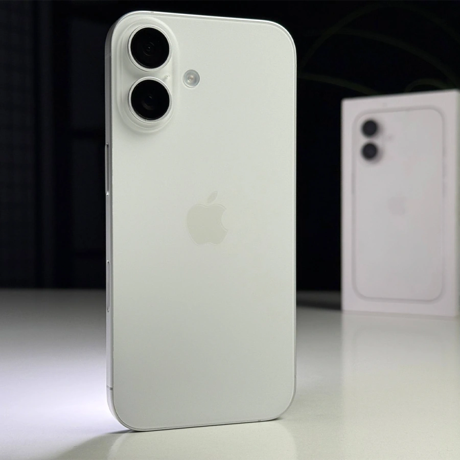 ВЖИВАНИЙ Б/У Apple iPhone 16 128GB White (MYE93) - Состояние: хороший | Аккумулятор: 100% | Комплектация: полный | Гарантия: 3 мес.