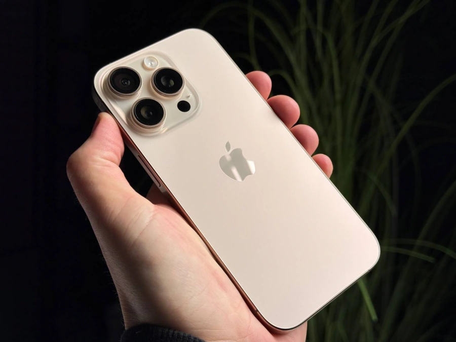 ВЖИВАНИЙ Б/У Apple iPhone 16 Pro 256GB Desert Titanium (MYNK3) - Стан: ідеальний | Акумулятор: 93% | Комплектація: повний | Гарантія: 3 міс.