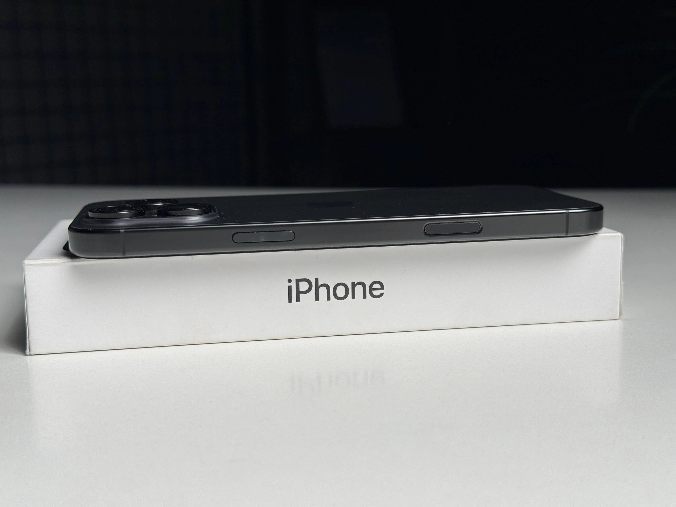 ВЖИВАНИЙ Б/У Apple iPhone 16 Pro Max 256GB Black Titanium (MYWV3) - Стан: гарний | Акумулятор: 89% | Комплектація: повний | Гарантія: 3 міс.