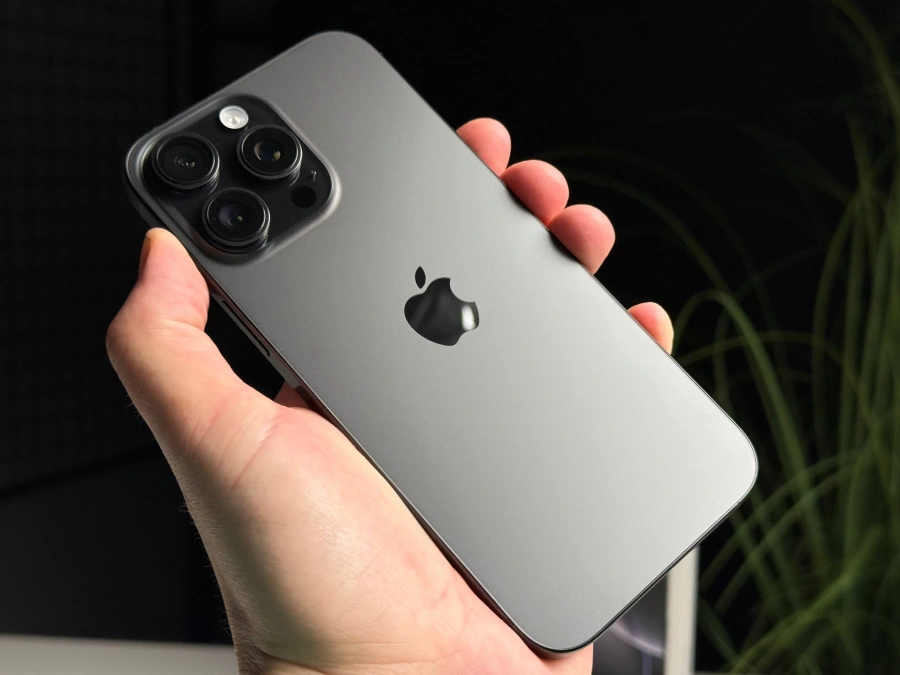 ВЖИВАНИЙ Б/У Apple iPhone 16 Pro Max 256GB Black Titanium (MYWV3) - Стан: гарний | Акумулятор: 96% | Комплектація: повний | Гарантія: 3 міс.