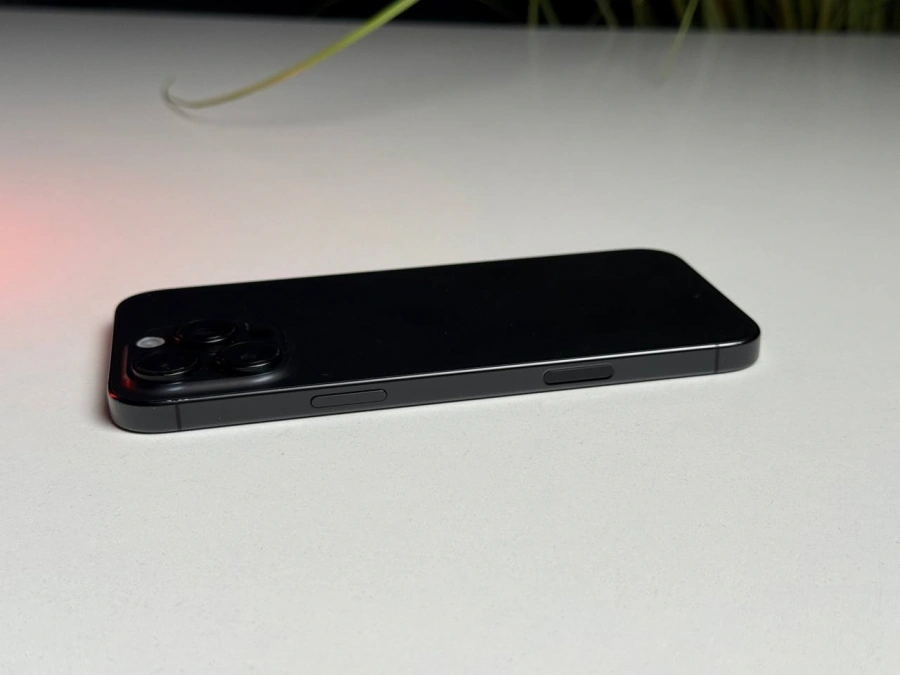 ВЖИВАНИЙ Б/У Apple iPhone 16 Pro Max 256GB Black Titanium (MYWV3) - Состояние: хороший | Аккумулятор: 100% | Комплектация: полный | Гарантия: 3 мес.