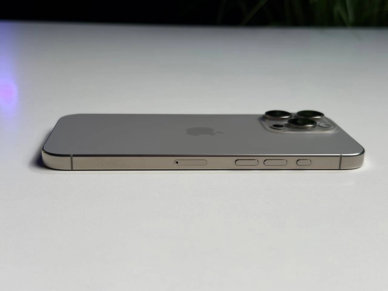 ВЖИВАНИЙ Б/У Apple iPhone 16 Pro Max 512GB Natural Titanium (MYX33) - Стан: гарний | Акумулятор: 95% | Комплектація: iPhone, кабель | Гарантія: 3 міс.