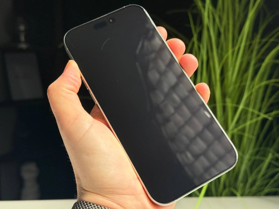 ВЖИВАНИЙ Б/У Apple iPhone 16 Pro Max 512GB Natural Titanium (MYX33) - Стан: задовільний | Акумулятор: 92% | Комплектація: iPhone, кабель | Гарантія: 3 міс.