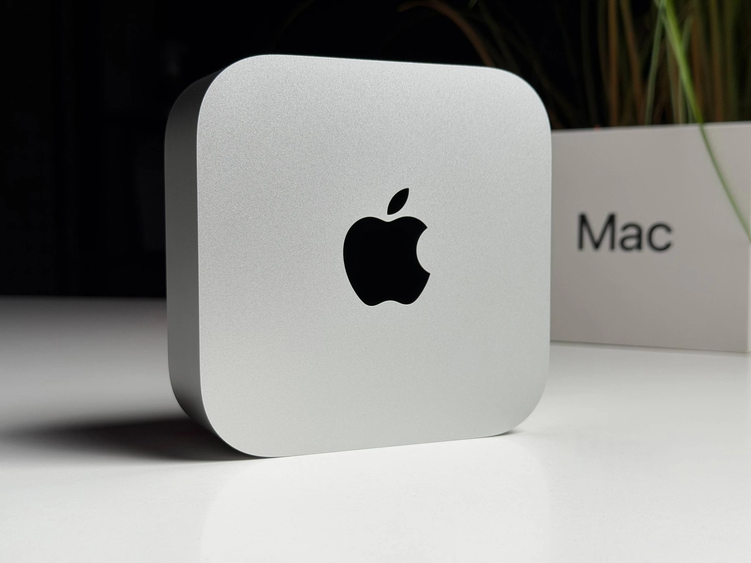 ВІТРИННИЙ Apple Mac Mini M4 Pro/12CPU/16GPU/24GB/512GB 2024 (MCX44) - Стан: ідеальний | Комплектація: повний | Гарантія: 3 міс.