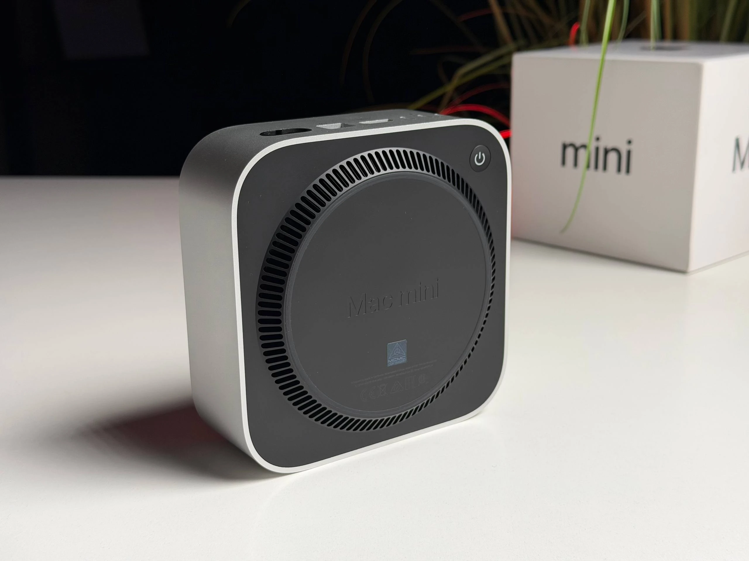 ВІТРИННИЙ Apple Mac Mini M4 Pro/12CPU/16GPU/24GB/512GB 2024 (MCX44) - Стан: ідеальний | Комплектація: повний | Гарантія: 3 міс.