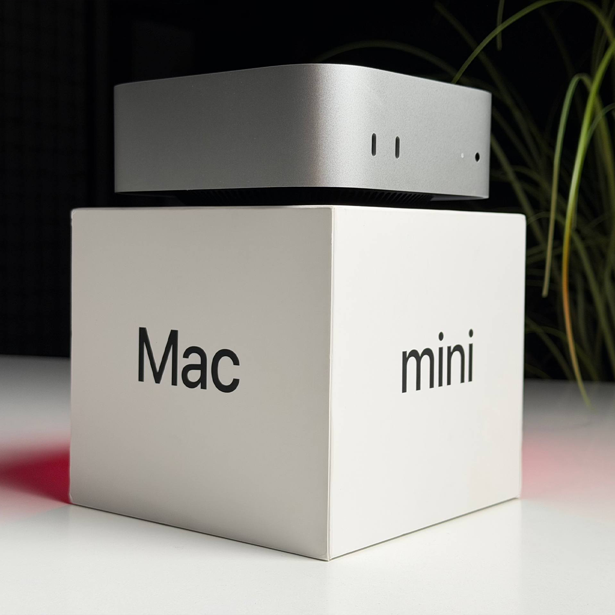 ВІТРИННИЙ Apple Mac Mini M4 Pro/12CPU/16GPU/24GB/512GB 2024 (MCX44) - Стан: ідеальний | Комплектація: повний | Гарантія: 3 міс.