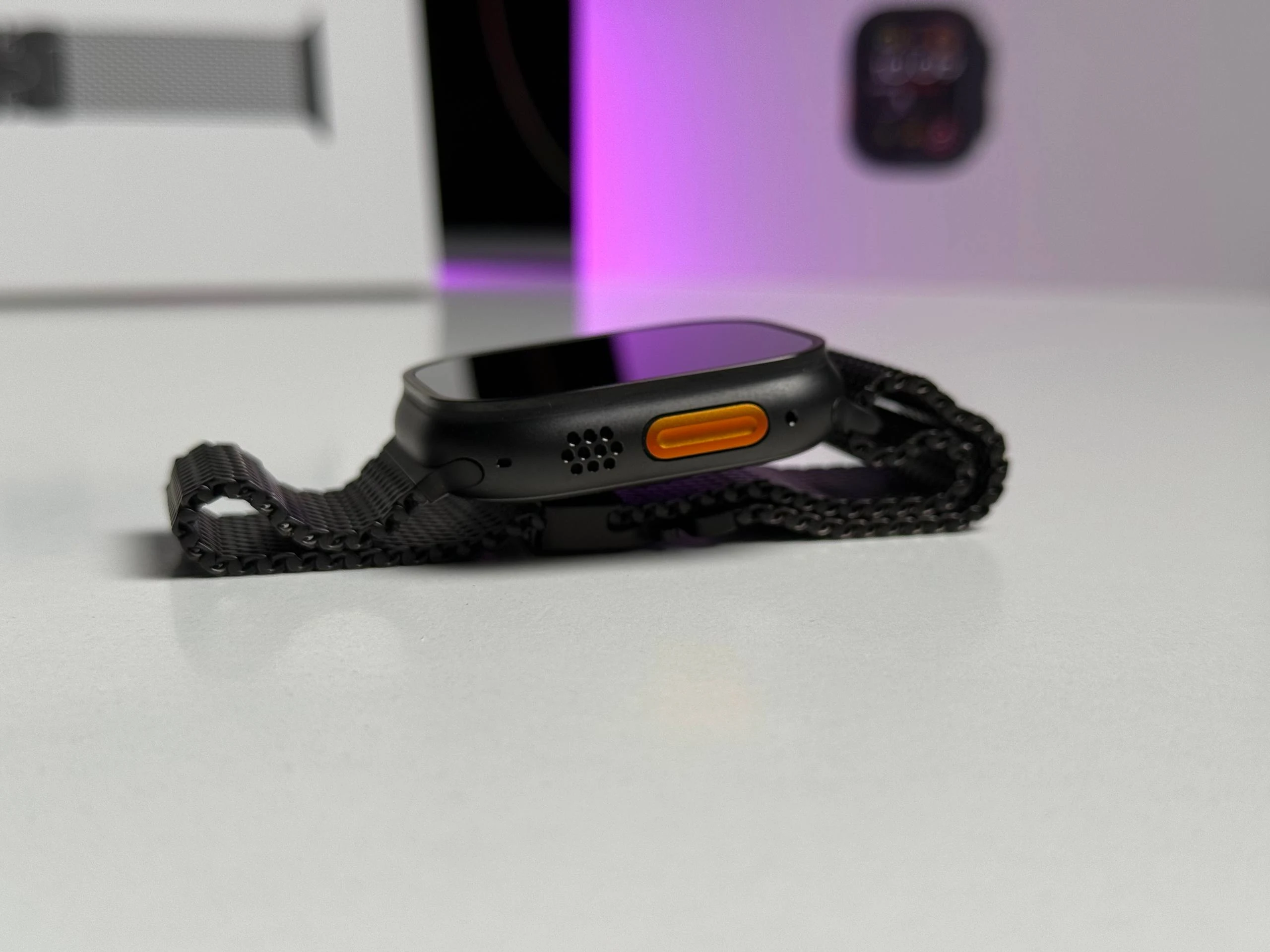 ВЖИВАНИЙ Б/У Apple Watch Ultra 2 2024 GPS + Cellular 49mm Black Titanium Case with Black Titanium Milanese Loop - Medium (MX5U3) - Состояние: хороший | Аккумулятор: 100% | Комплектация: полный | Гарантия: 3 мес.