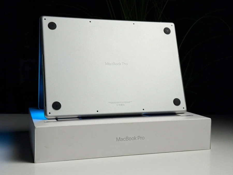 ВЖИВАНИЙ Б/У MacBook Pro 16" Silver (MK1E3) 2021 - Состояние: хороший | Аккумулятор: 86% | Комплектация: полный | Гарантия: 3 мес.