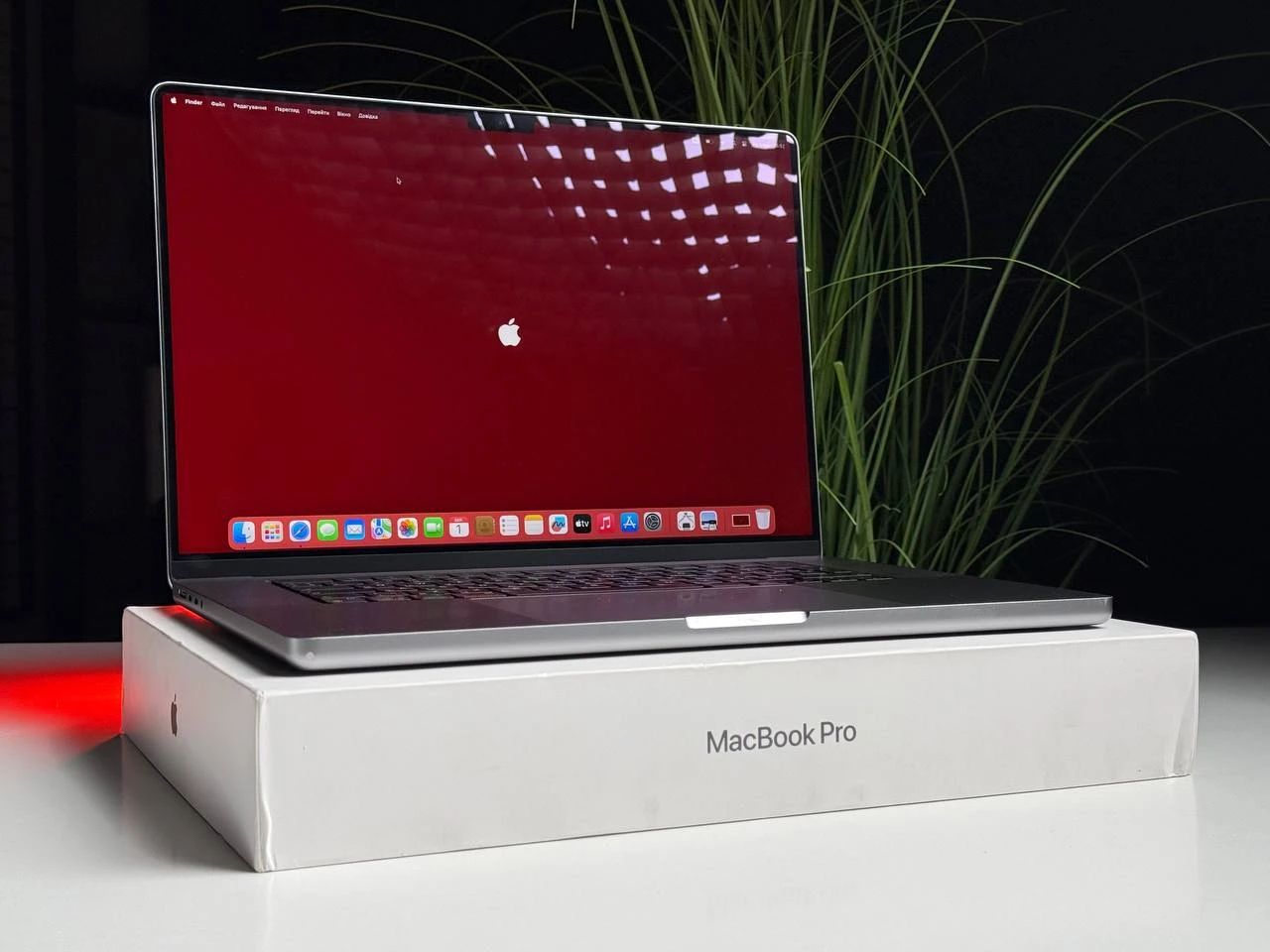 ВЖИВАНИЙ Б/У MacBook Pro 16" Space Gray (MK183) 2021 - Стан: гарний | Акумулятор: 83% | Комплектація: повний | Гарантія: 3 міс.