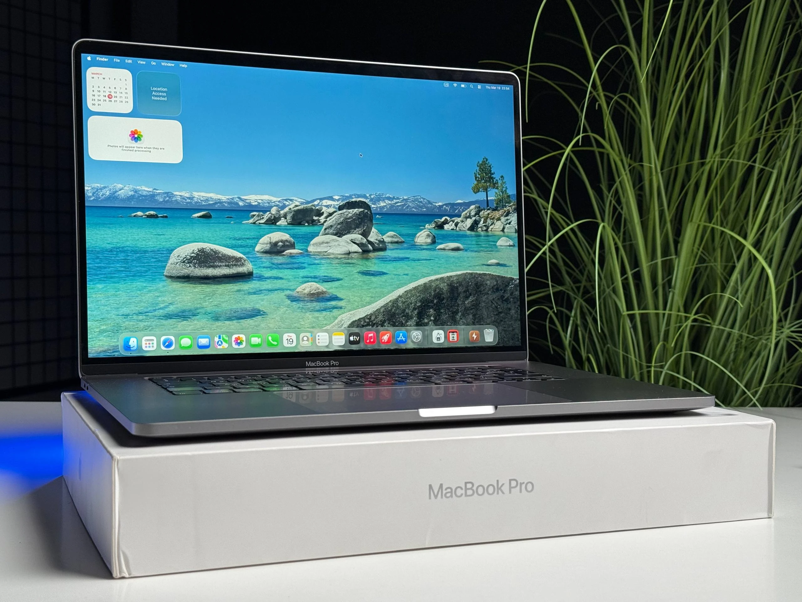 ВЖИВАНИЙ Б/У MacBook Pro 16" Space Gray (MVVK2) 2019 - Состояние: хороший | Аккумулятор: 79% | Комплектация: полный | Гарантия: 3 мес.