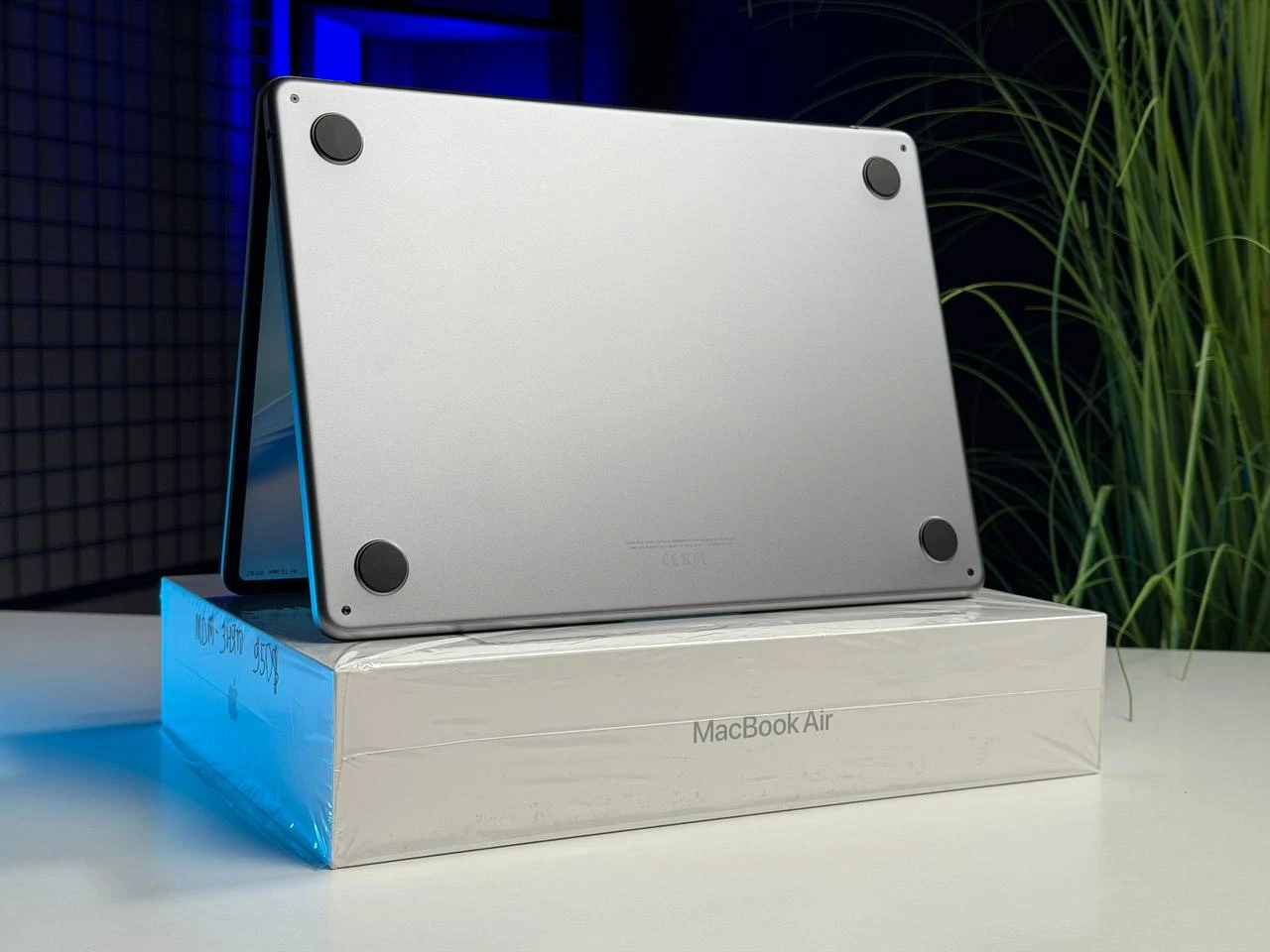 ВЖИВАНИЙ Б/У MDM❗️ MacBook Air 13.6" Space Gray 2022 (MLXX3) (Корпоративна версія🔐) - Стан: гарний | Акумулятор: 93% | Комплектація: повний | Гарантія: 3 міс.