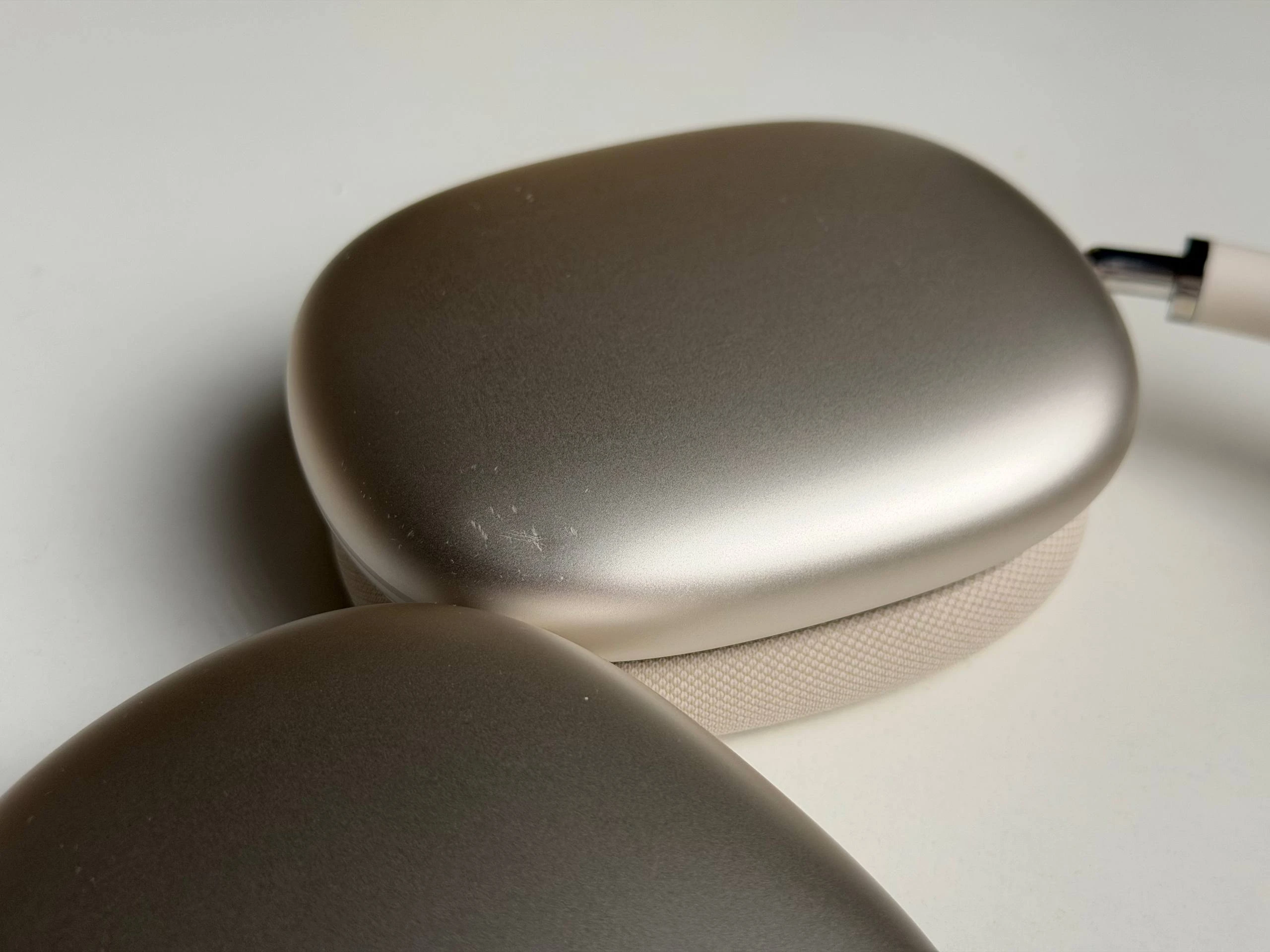 ВЖИВАНИЙ Б/У Навушники Apple AirPods Max [USB-C] 2024 - Starlight (MWW53) - Стан: гарний | Акумулятор: 100% | Комплектація: повний | Гарантія: 6 міс.