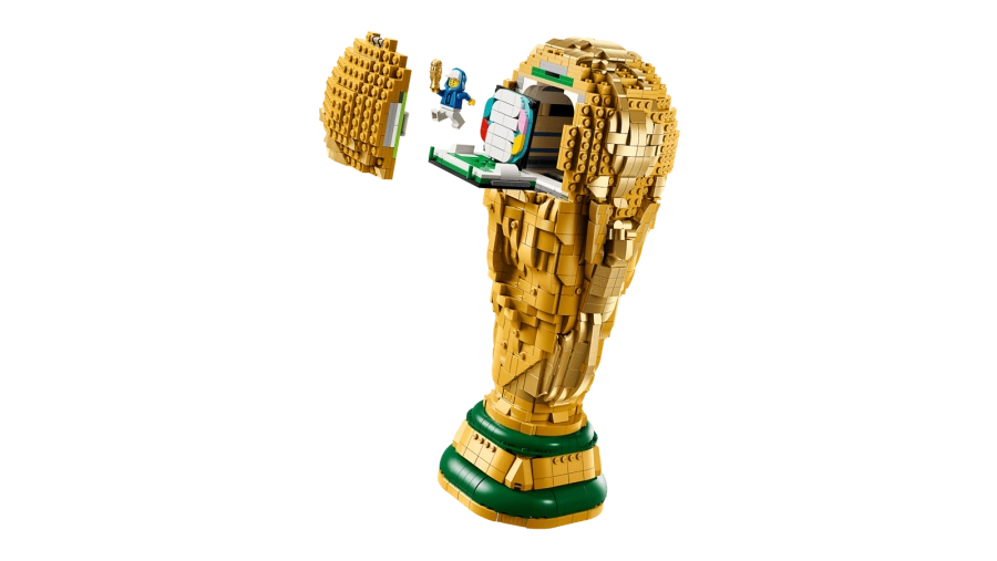 Блоковий конструктор LEGO Editions Football Офіційний трофей чемпіонату світу з футболу FIFA (43020)