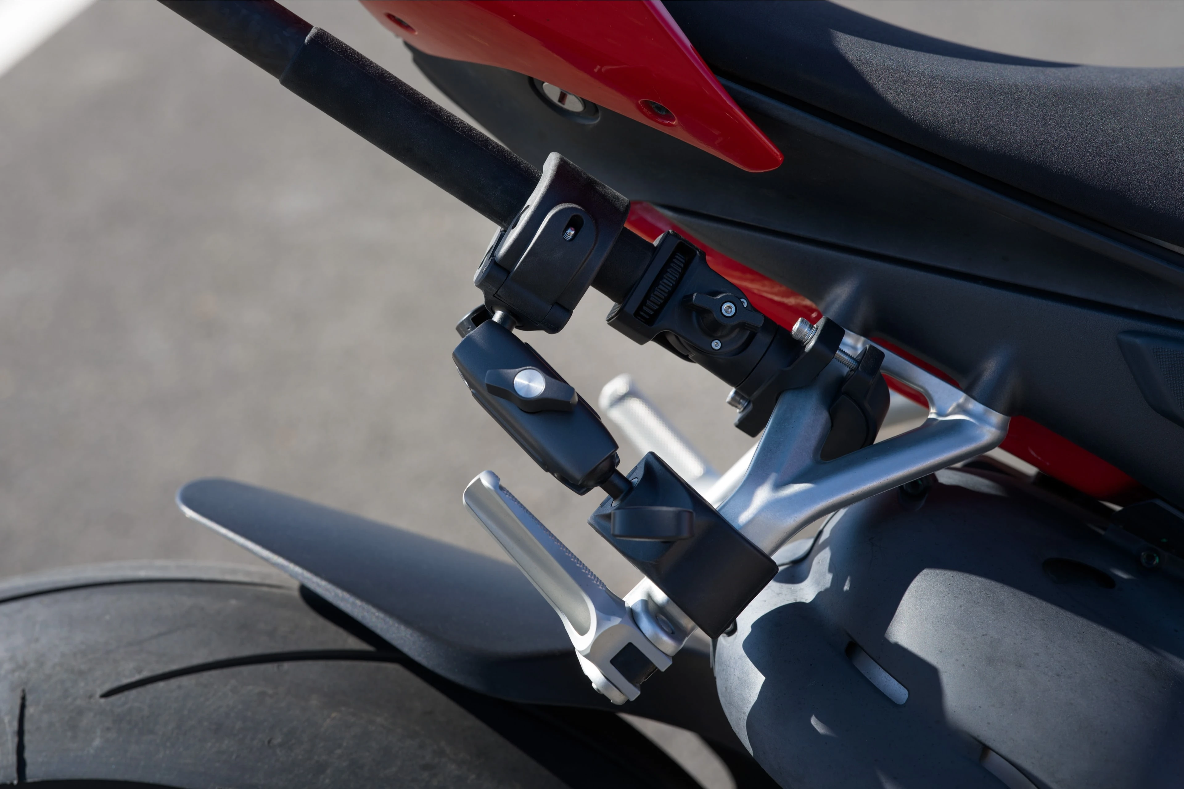 Двойной усиленный крепеж на мотоцикл DJI Osmo Dual Heavy-Duty Clamp (CP.AS.AA000017.02)