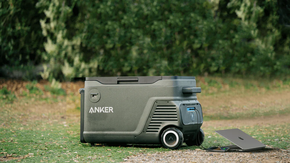Портативный холодильник Anker SOLIX EverFrost Powered Cooler 40L (A17A13M2)