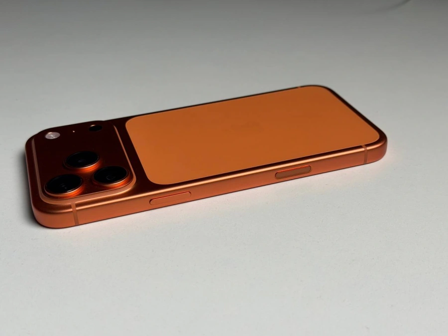 ВІТРИННИЙ Apple iPhone 17 Pro Max 2TB eSim Cosmic Orange (MFXT4, MFYK4) - Стан: гарний | Акумулятор: 100% | Комплектація: iPhone, кабель | Гарантія: 3 міс.