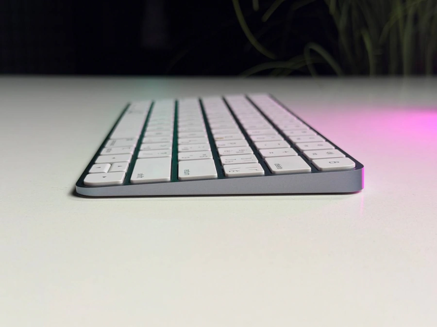 ВЖИВАНА Б/У Клавиатура Apple Magic Keyboard [Lightning] - US English (MK2A3LL/A) - Состояние: удовлетворительное | Комплектация: клавиатура | Гарантия: 3 мес.