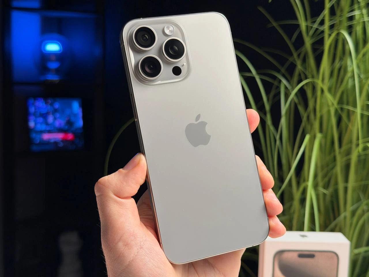 ВЖИВАНИЙ Б/У Apple iPhone 15 Pro Max 512GB Natural Titanium (MU7E3) - Стан: ідеальний | Акумулятор: 89% | Комплектація: повний | Гарантія: 3 міс.