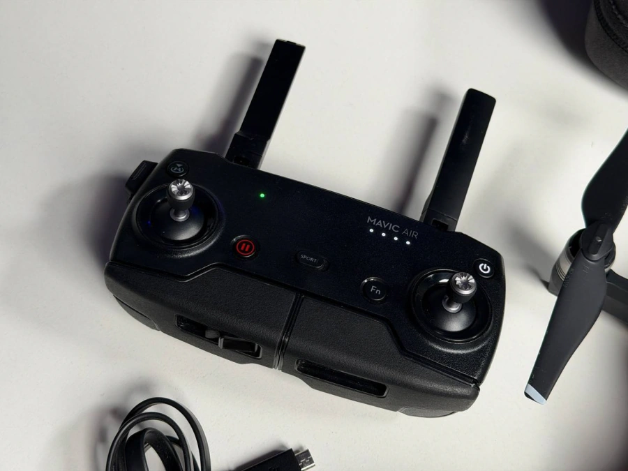 ВЖИВАНИЙ Б/У Квадрокоптер DJI Mavic Air (U11X) - Состояние: хорошее | Комплектация: полный | Гарантия: 1 мес.