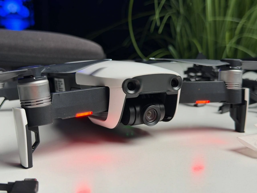 ВЖИВАНИЙ Б/У Квадрокоптер DJI Mavic Air (U11X) - Состояние: хорошее | Комплектация: полный | Гарантия: 1 мес.