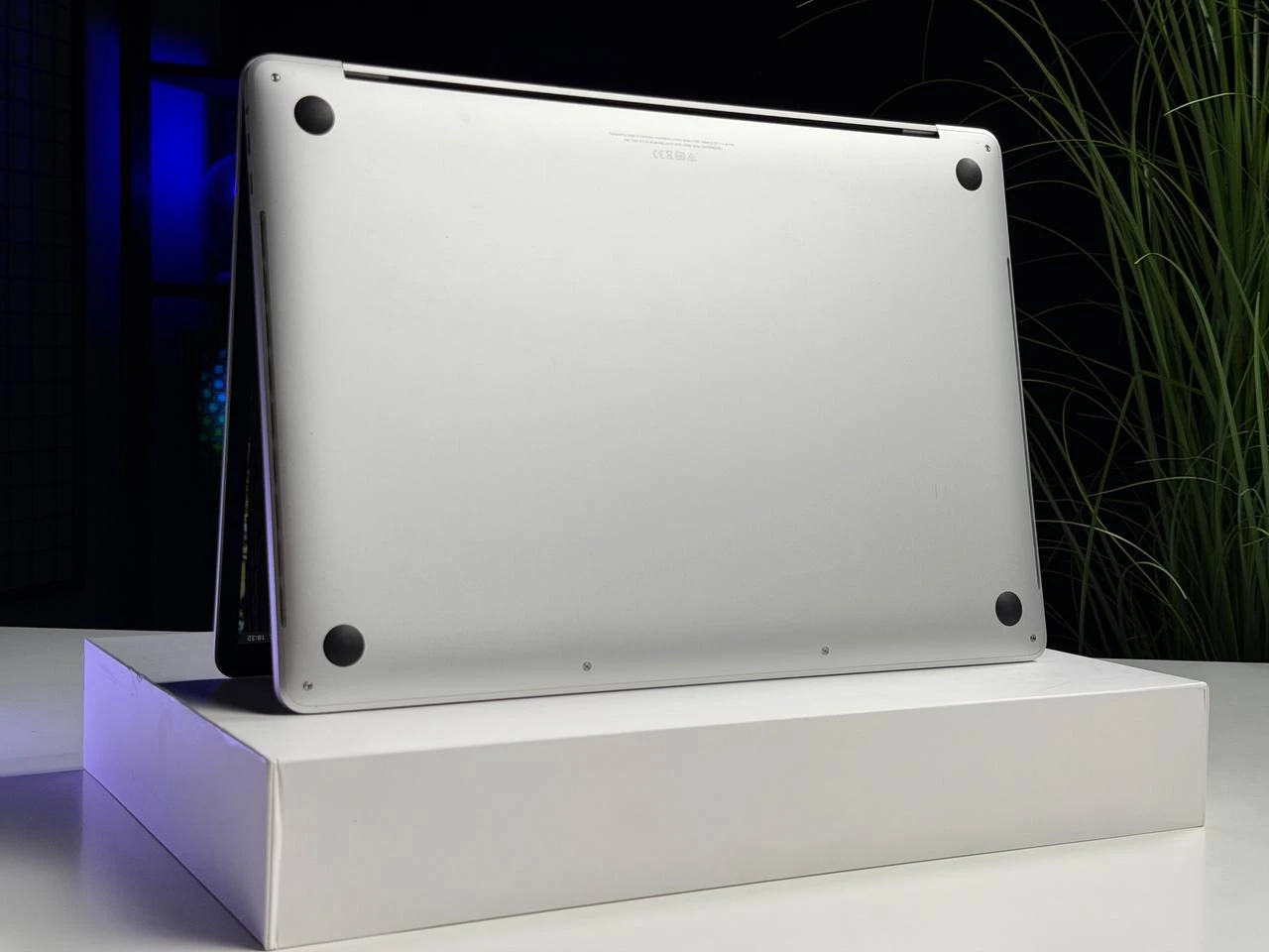 ВЖИВАНИЙ Б/У MacBook Pro 15" Silver (MV932) 2019 i9/16GB/512SSD - Состояние: хорошее | Аккумулятор: 100% | Комплектация: полный | Гарантия: 3 мес.