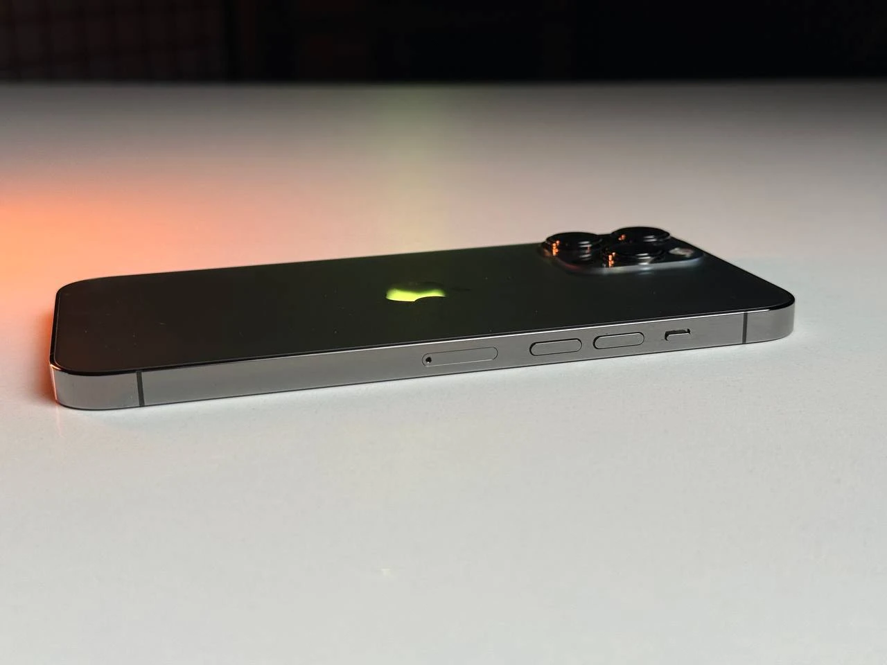 ВЖИВАНИЙ Б/У Apple iPhone 13 Pro Max 512GB Graphite (MLKW3, MLLF3) - Состояние: хороший | Аккумулятор: 100% | Комплектация: iPhone, кабель | Гарантия: 3 мес.