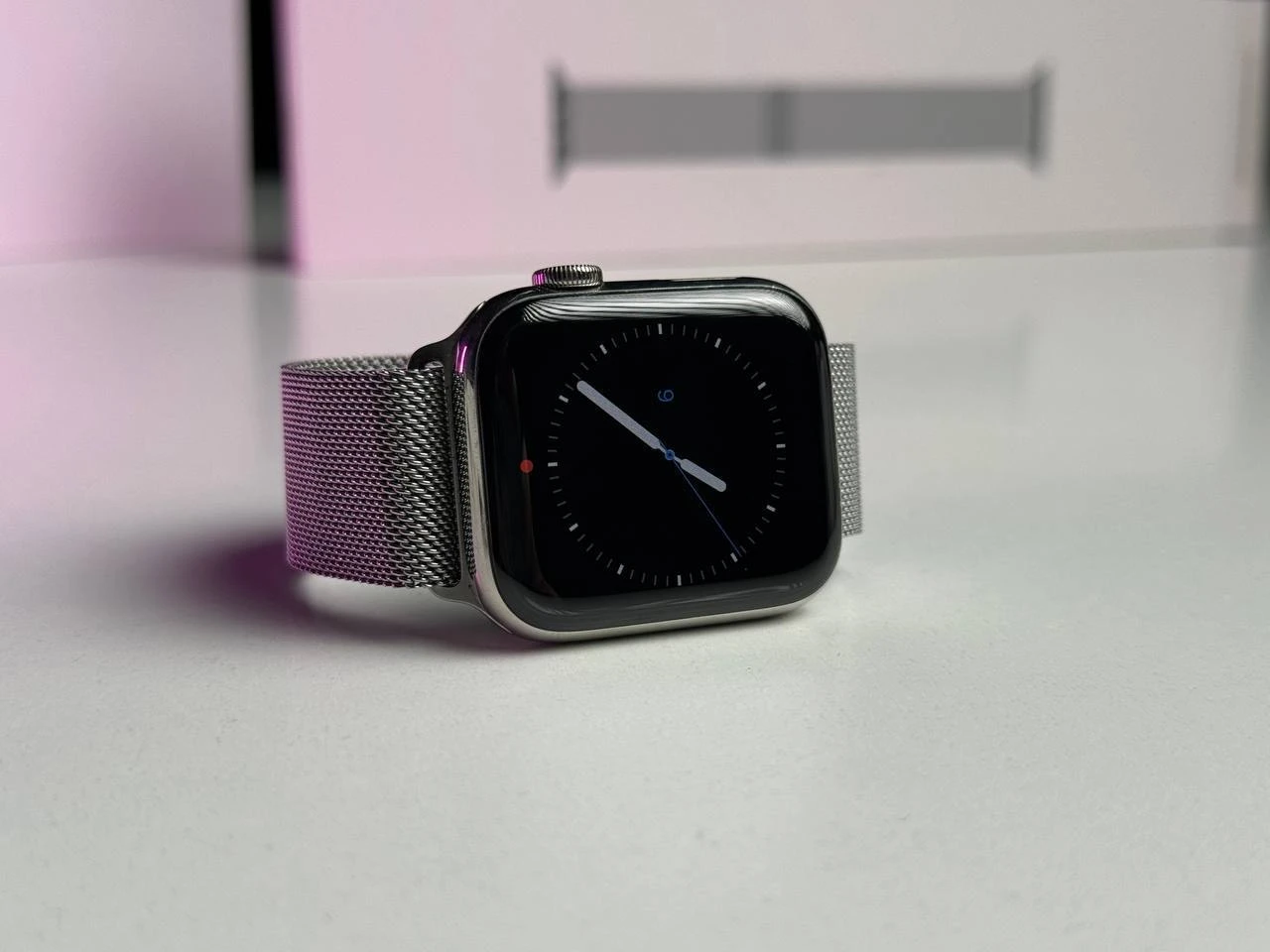 ВЖИВАНИЙ Б/У Apple Watch Series 6 GPS + Cellular 44mm Silver Stainless Steel Case with Silver Milanese Loop (M07M3, M09E3) - Состояние: хороший | Аккумулятор: 100% | Комплектация: полный | Гарантия: 3 мес.