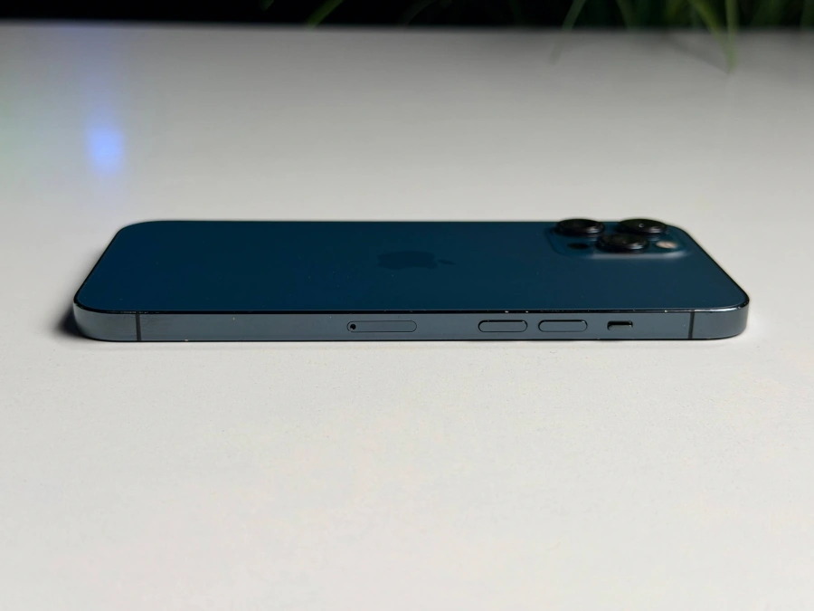 ВЖИВАНИЙ Б/У Apple iPhone 12 Pro Max 256GB Pacific Blue (MGCN3, MGDF3) - Стан: гарний | Акумулятор: 97% | Комплектація: iPhone, кабель | Гарантія: 3 міс.