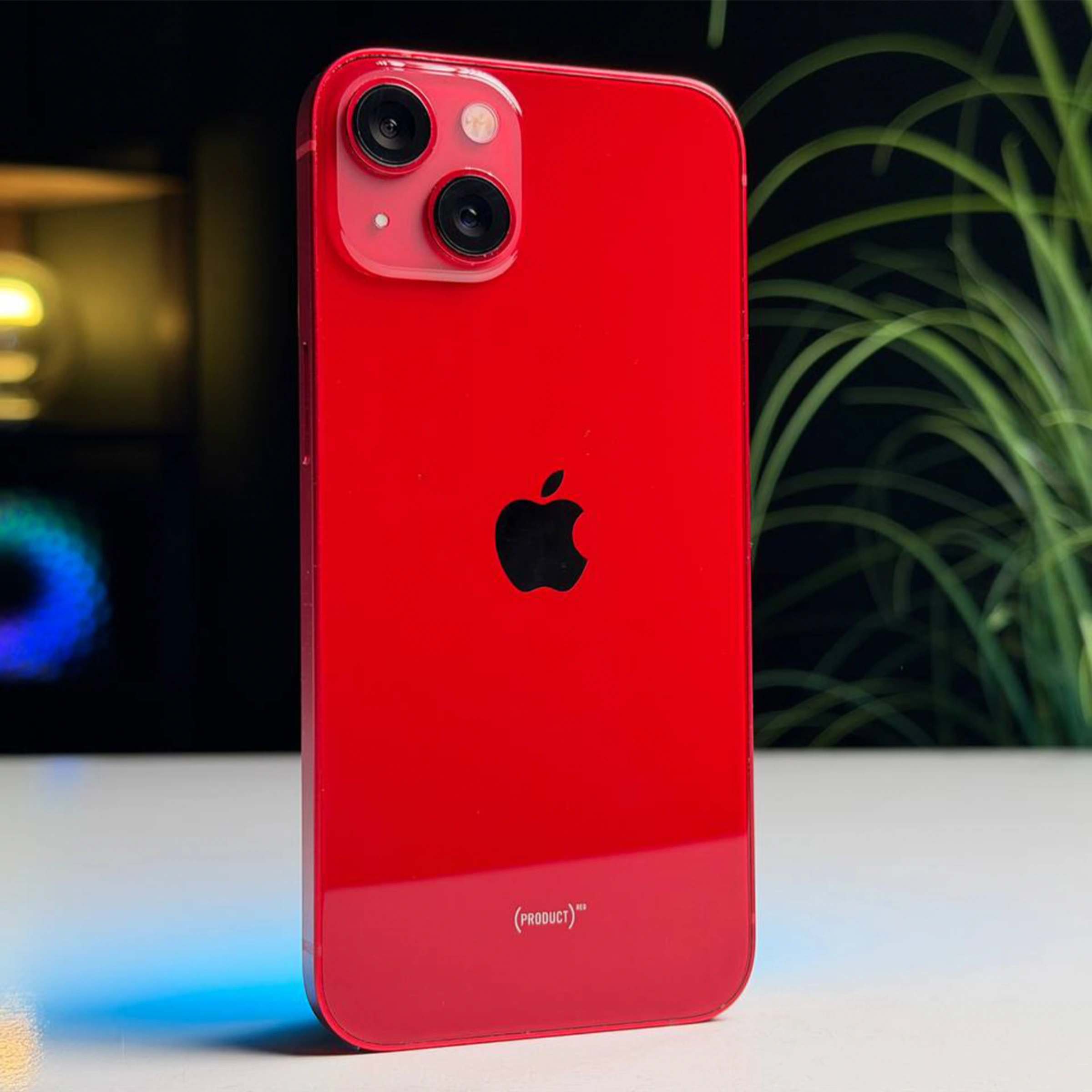ВЖИВАНИЙ Б/У Apple iPhone 13 128GB (PRODUCT)RED (MLMQ3, MLPJ3) - Состояние: хороший | Аккумулятор: 100% | Комплектация: iPhone, кабель | Гарантия: 3 мес.