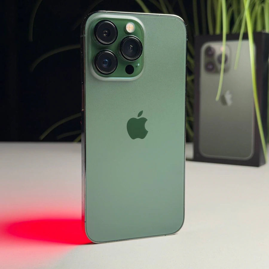 ВЖИВАНИЙ Б/У Apple iPhone 13 Pro 256GB Alpine Green (MNDU3, MNE33) - Стан: гарний | Акумулятор: 100% | Комплектація: повний | Гарантія: 3 міс.