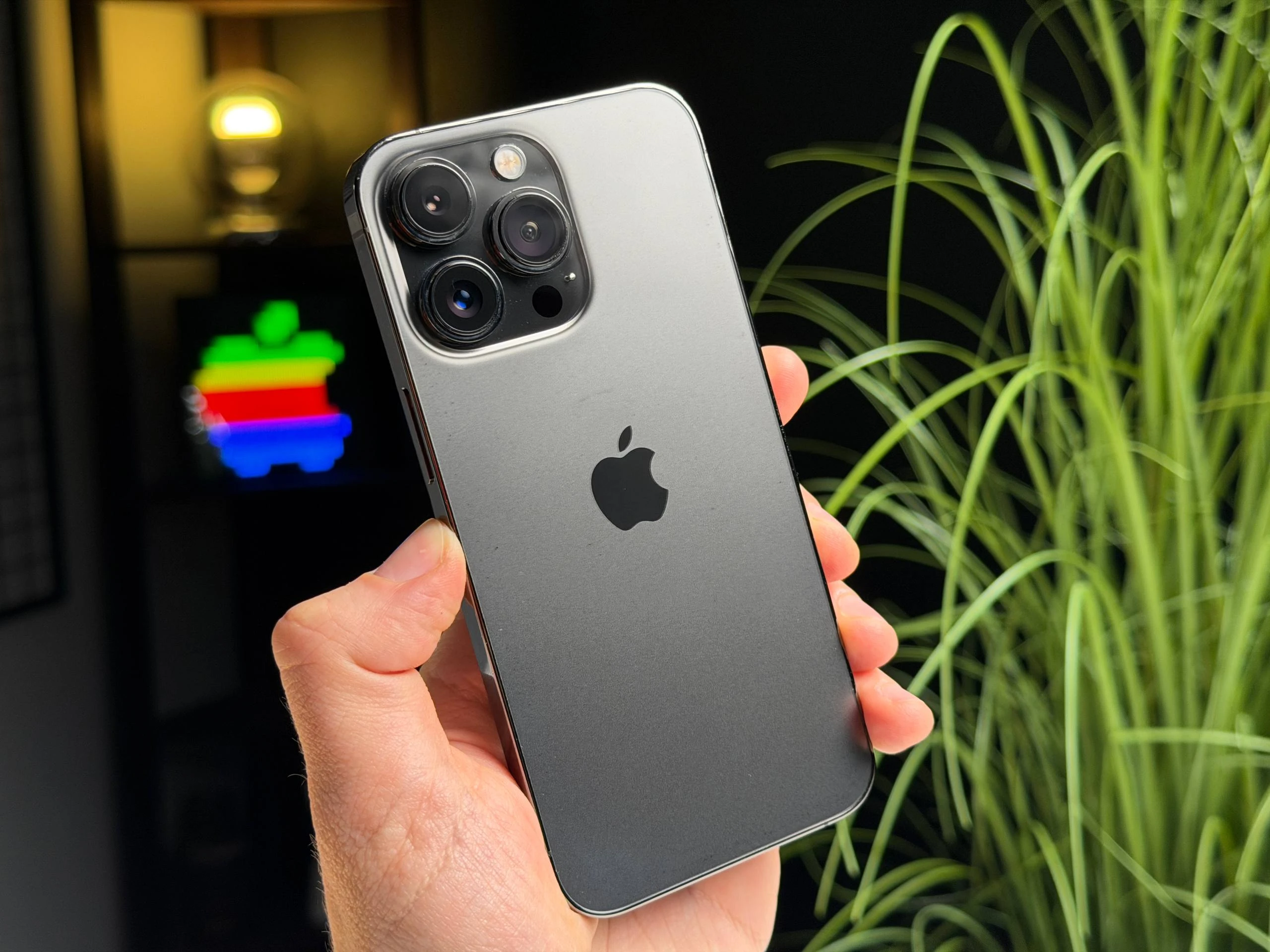 ВЖИВАНИЙ Б/У Apple iPhone 13 Pro 256GB Graphite (MLTW3, MLVE3) - Состояние: хороший | Аккумулятор: 100% | Комплектация: iPhone, кабель | Гарантия: 3 мес.