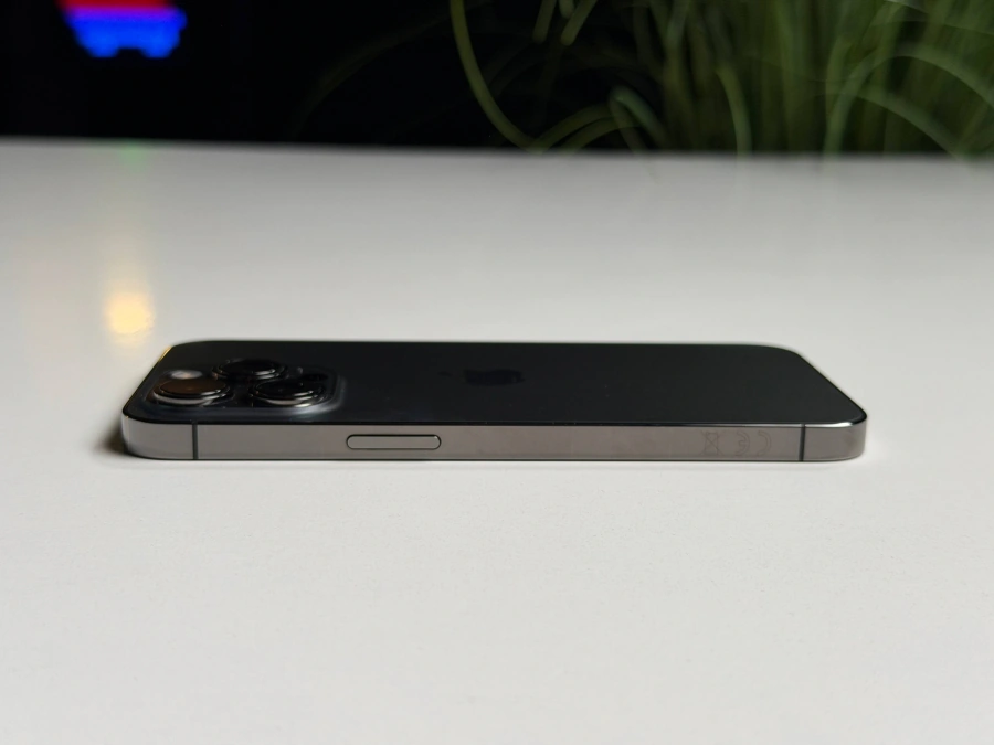 ВЖИВАНИЙ Б/У Apple iPhone 13 Pro 256GB Graphite (MLTW3, MLVE3) - Стан: гарний | Акумулятор: 100% | Комплектація: iPhone, кабель | Гарантія: 3 міс.
