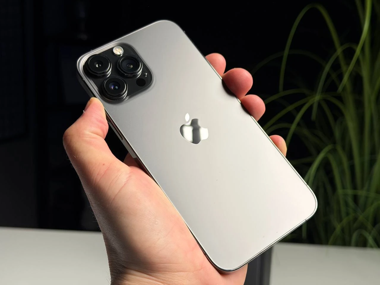 ВЖИВАНИЙ Б/У Apple iPhone 13 Pro Max 128GB Graphite (MLKL3, MLL63) - Состояние: хороший | Аккумулятор: 87% | Комплектация: полный | Гарантия: 3 мес.