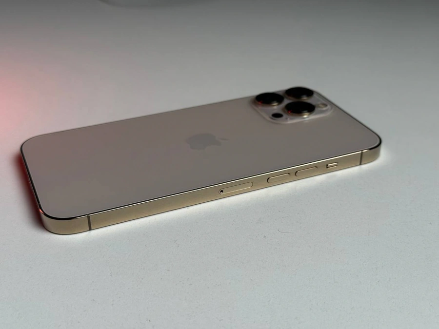 ВЖИВАНИЙ Б/У Apple iPhone 13 Pro Max 256GB Gold (MLKU3, MLLD3) - Стан: гарний | Акумулятор: 100% | Комплектація: повний | Гарантія: 3 міс.