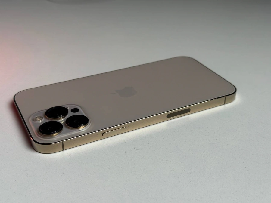 ВЖИВАНИЙ Б/У Apple iPhone 13 Pro Max 256GB Gold (MLKU3, MLLD3) - Стан: гарний | Акумулятор: 100% | Комплектація: повний | Гарантія: 3 міс.