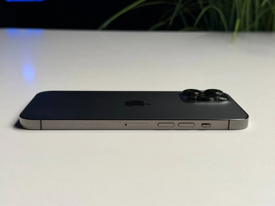 ВЖИВАНИЙ Б/У Apple iPhone 13 Pro Max 256GB Graphite (MLKR3, MLLA3) - Стан: гарний | Акумулятор: 100% | Комплектація: iPhone, кабель | Гарантія: 3 міс.