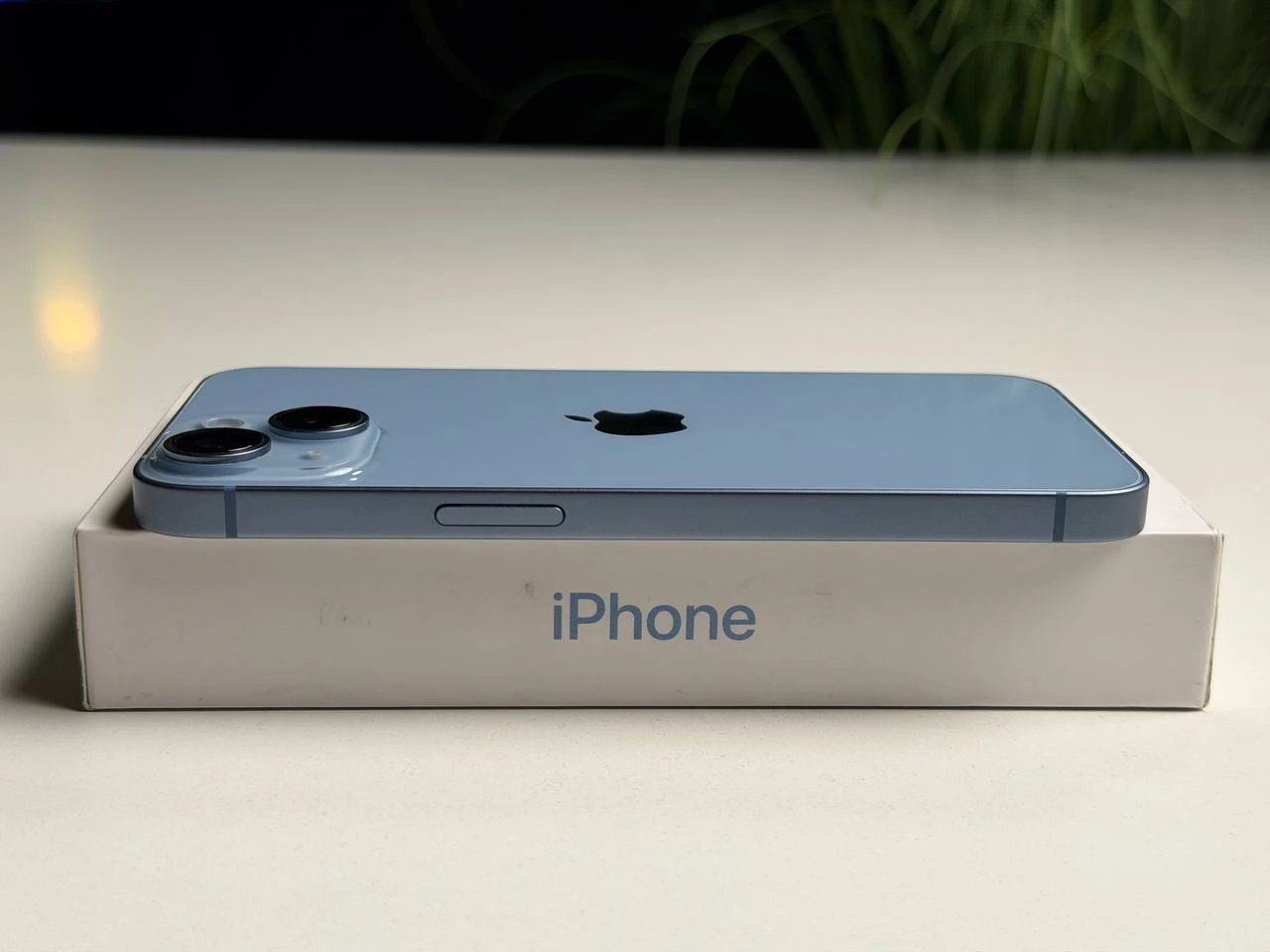 ВЖИВАНИЙ Б/У Apple iPhone 14 128GB Blue (MPVN3) - Состояние: хороший | Аккумулятор: 100% | Комплектация: полный | Гарантия: 3 мес.