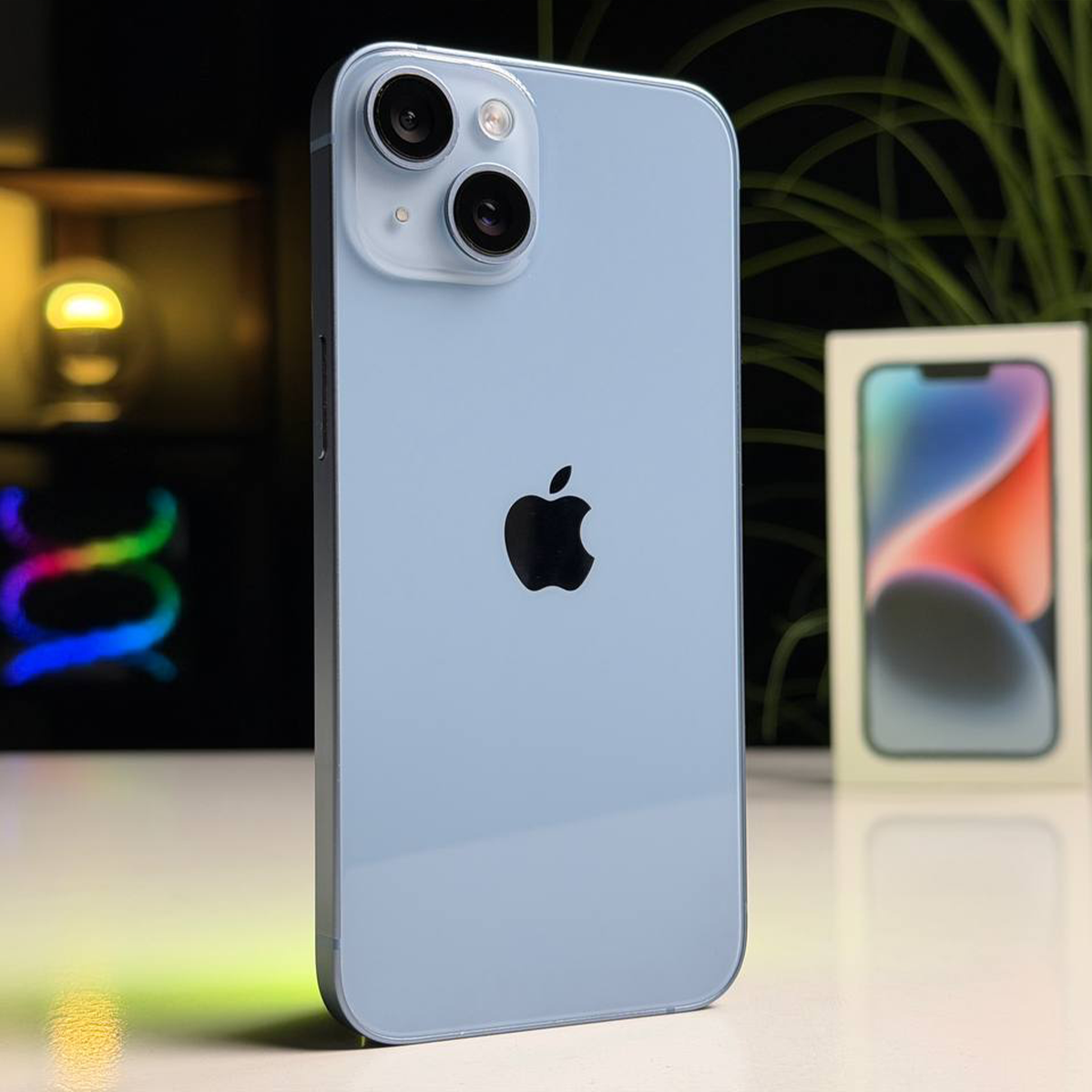 ВЖИВАНИЙ Б/У Apple iPhone 14 128GB Blue (MPVN3) - Состояние: хороший | Аккумулятор: 100% | Комплектация: полный | Гарантия: 3 мес.