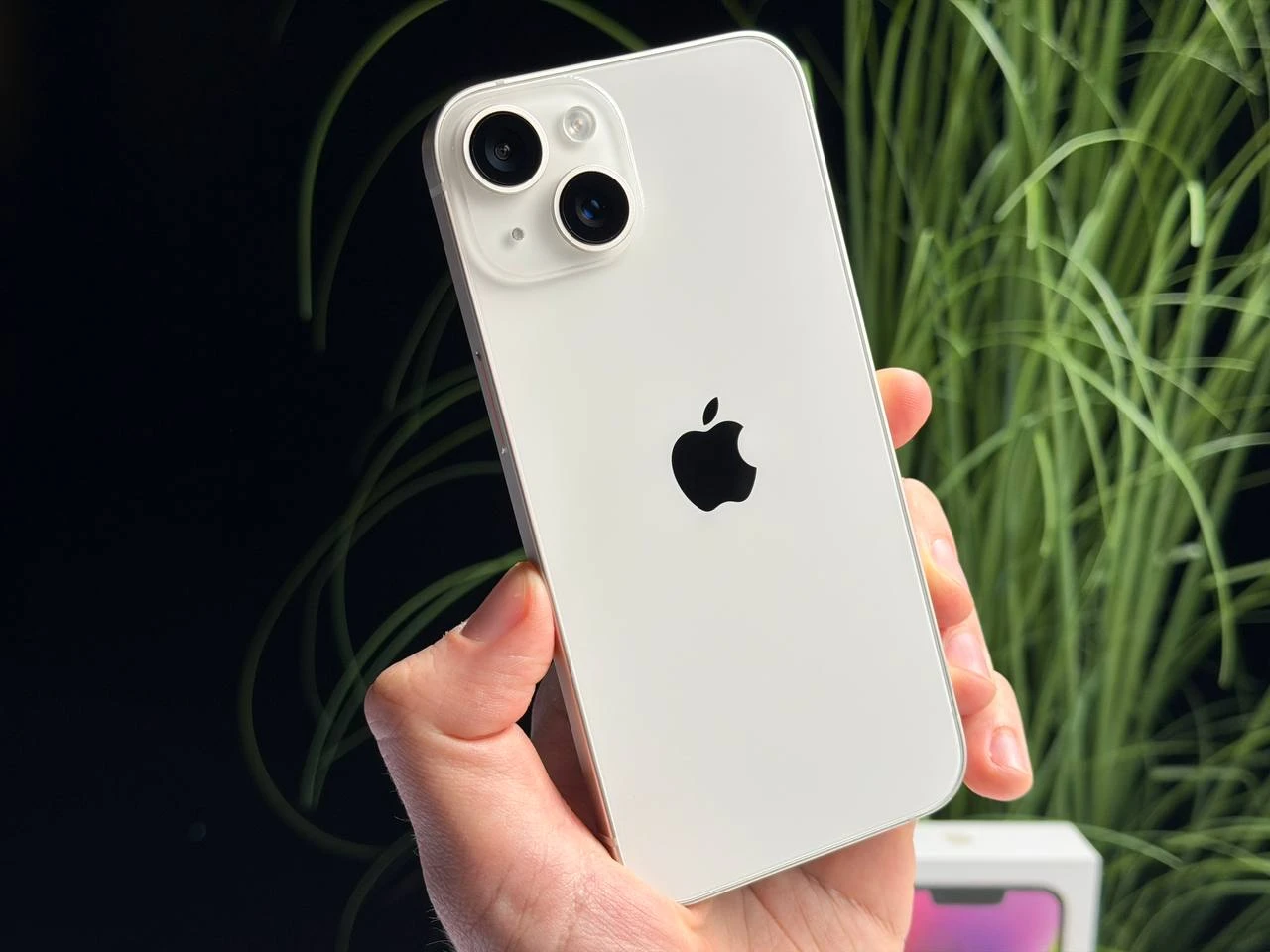 ВЖИВАНИЙ Б/У Apple iPhone 14 128GB Starlight (MPUR3) - Состояние: хороший | Аккумулятор: 100% | Комплектация: полный | Гарантия: 3 мес.