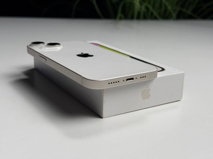 ВЖИВАНИЙ Б/У Apple iPhone 14 128GB Starlight (MPUR3) - Состояние: хороший | Аккумулятор: 100% | Комплектация: полный | Гарантия: 3 мес.
