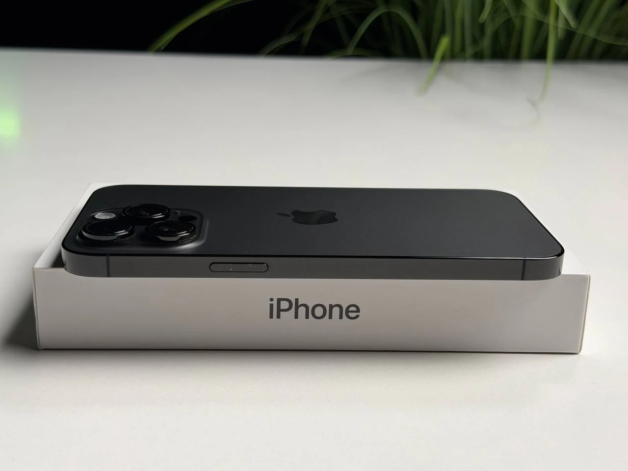 ВЖИВАНИЙ Б/У Apple iPhone 14 Pro Max 128GB Space Black (MQ9P3) - Состояние: хороший | Аккумулятор: 100% | Комплектация: полный | Гарантия: 3 мес.