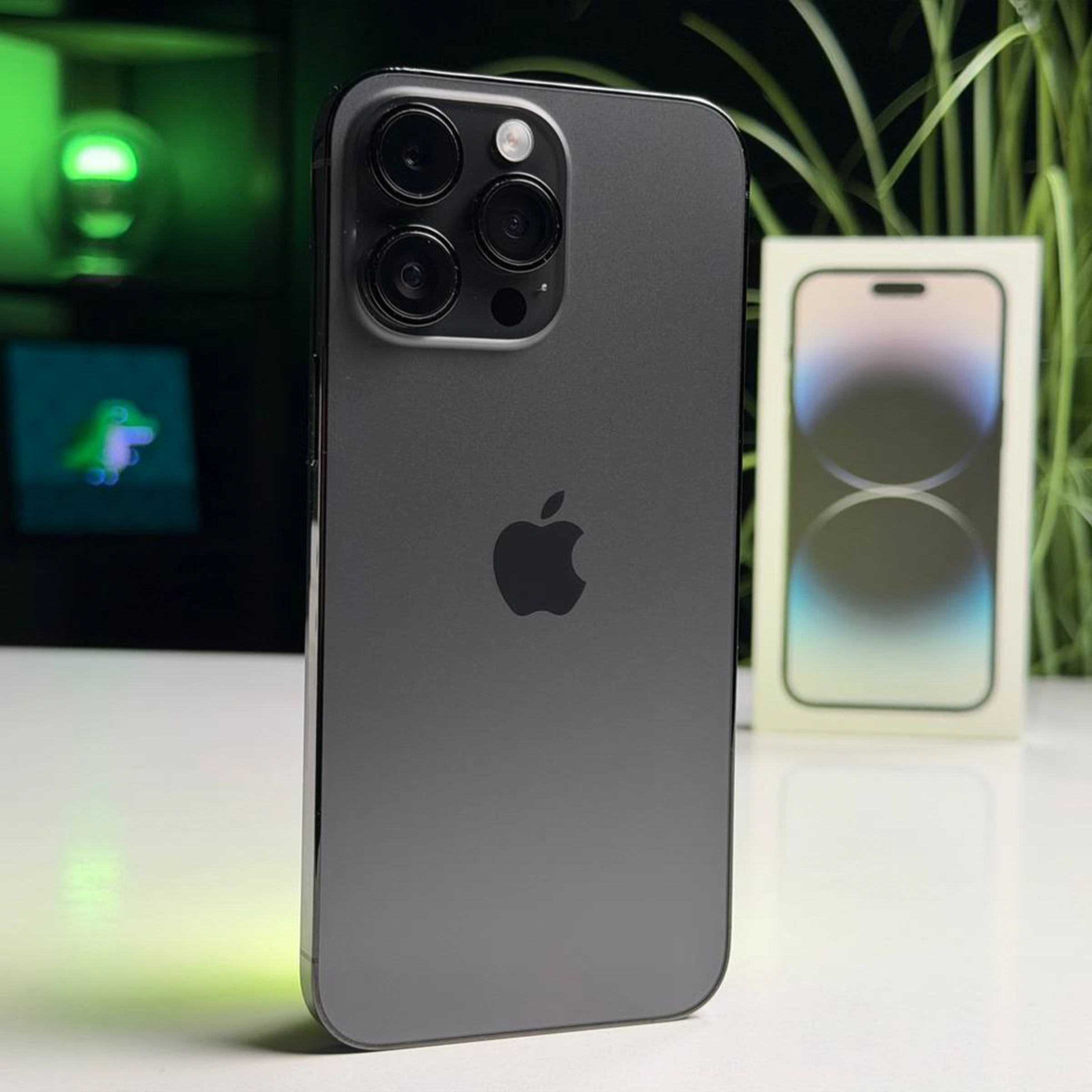 ВЖИВАНИЙ Б/У Apple iPhone 14 Pro Max 128GB Space Black (MQ9P3) - Состояние: хороший | Аккумулятор: 100% | Комплектация: полный | Гарантия: 3 мес.