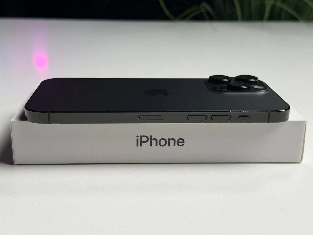 ВЖИВАНИЙ Б/У Apple iPhone 14 Pro Max 512GB Space Black (MQAF3) - Состояние: хороший | Аккумулятор: 100% | Комплектация: полный | Гарантия: 3 мес.