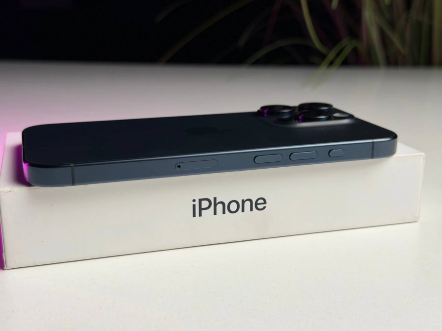 ВЖИВАНИЙ Б/У Apple iPhone 15 Pro 128GB Blue Titanium (MTV03) - Состояние: хороший | Аккумулятор: 88% | Комплектация: полный | Гарантия: 3 мес.