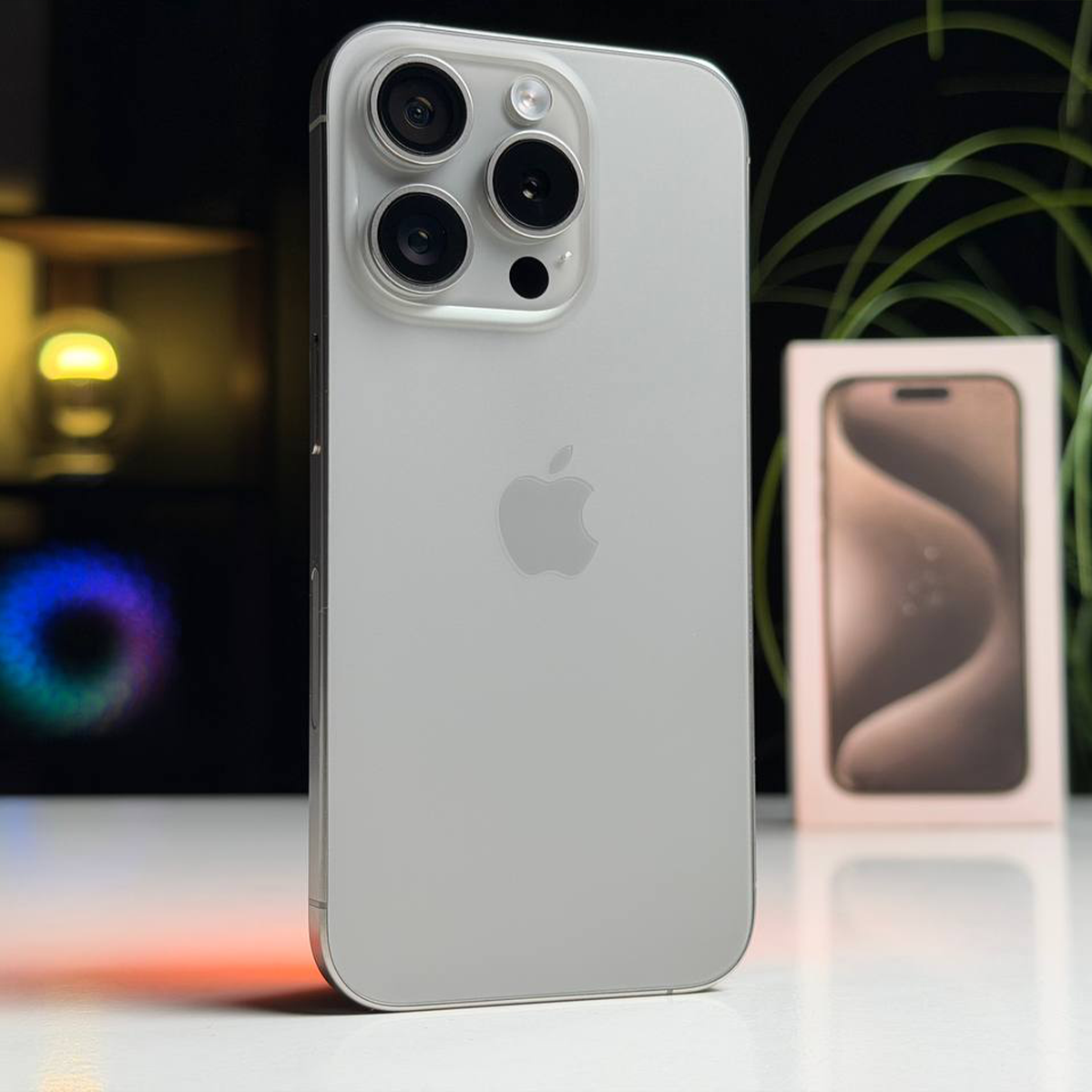 ВЖИВАНИЙ Б/У Apple iPhone 15 Pro 128GB Natural Titanium eSim (MTQP3) - Состояние: хороший | Аккумулятор: 100% | Комплектация: полный | Гарантия: 3 мес.