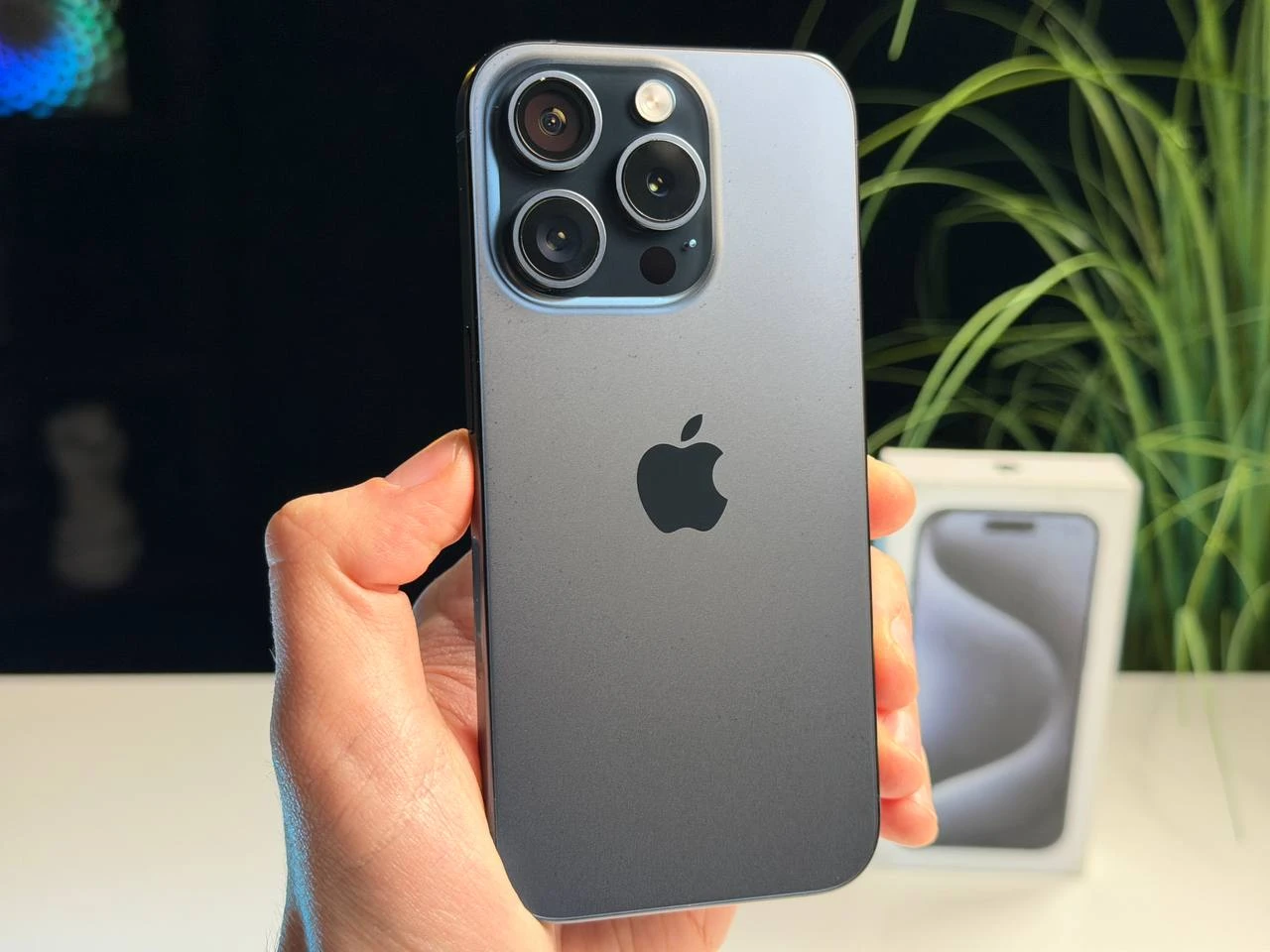 ВЖИВАНИЙ Б/У Apple iPhone 15 Pro 1TB Blue Titanium eSim (MTU63) - Состояние: хороший | Аккумулятор: 100% | Комплектация: полный | Гарантия: 3 мес.