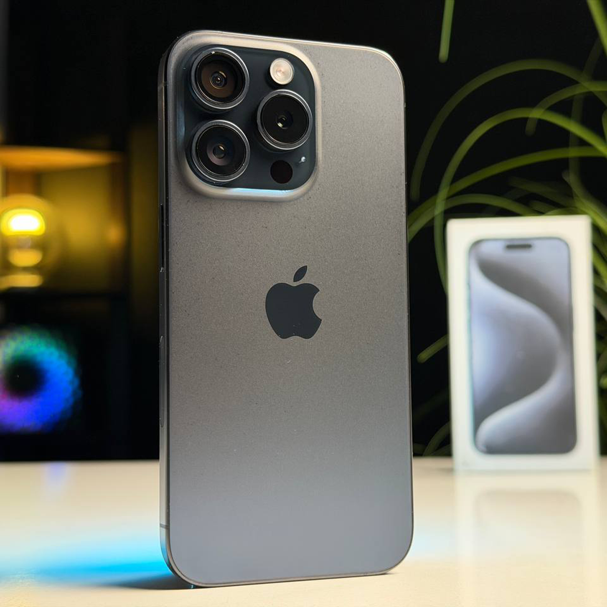 ВЖИВАНИЙ Б/У Apple iPhone 15 Pro 1TB Blue Titanium eSim (MTU63) - Состояние: хороший | Аккумулятор: 100% | Комплектация: полный | Гарантия: 3 мес.