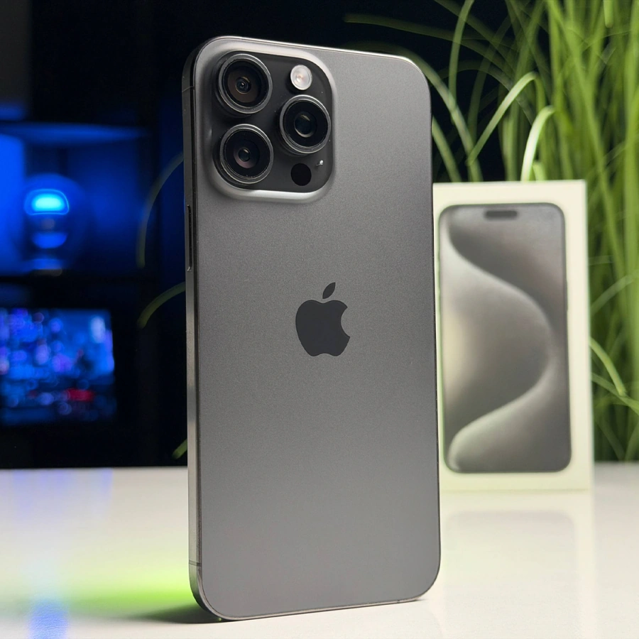ВЖИВАНИЙ Б/У Apple iPhone 15 Pro Max 256GB Black Titanium (MU773) - Стан: гарний | Акумулятор: 100% | Комплектація: повний | Гарантія: 3 міс.